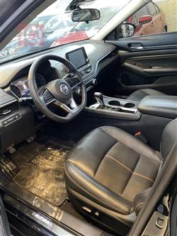 نيسان ألتيما